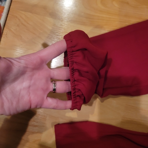 FOREVER 21 RED VNECK Wrap style TOP size 0X  XL new - Picture 5 of 5